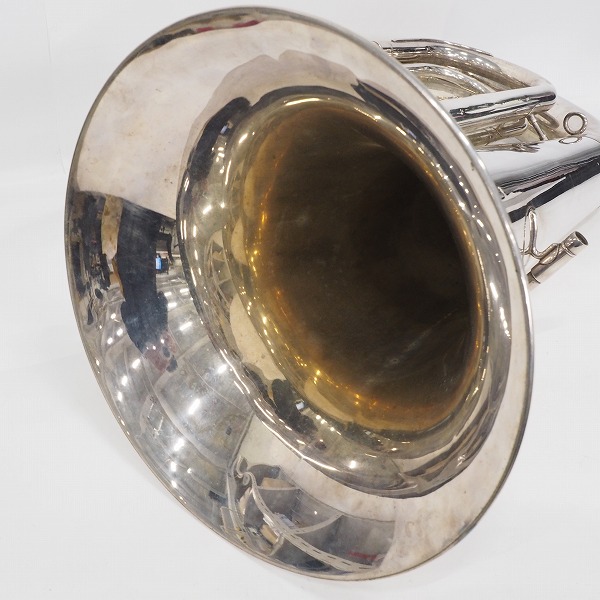 実際に弊社で買取させて頂いた★【使用感有り】YAMAHA/ヤマハ YEB-321S チューバ 銀メッキ仕上げ ハードケース付の画像 3枚目