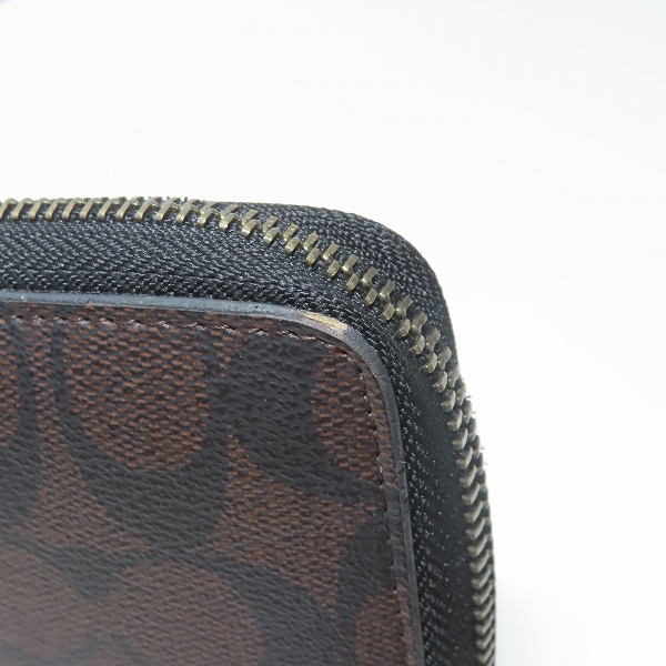 実際に弊社で買取させて頂いたCOACH×Disney/コーチ×ディズニー 長財布 シグネチャー柄 ワッペン刺繍 F31350の画像 9枚目