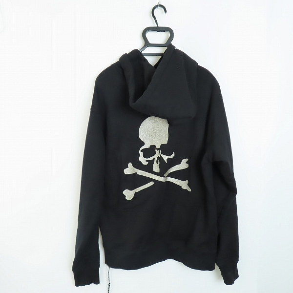 実際に弊社で買取させて頂いたMASTERMIND WORLD/マスターマインドワールド 銀ラメスカル プルオーバーパーカー MW19S02-SW011-008/Lの画像 1枚目