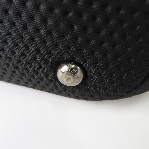 実際に弊社で買取させて頂いたHYDROGEN/ハイドロゲン ロゴチャーム付 ハンドバッグ ブラック の画像 8枚目