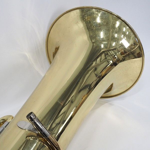 実際に弊社で買取させて頂いた★【使用感有り】YAMAHA/ヤマハ YBB-641II/2 チューバ 4ロータリー ゴールド ハードケース付の画像 4枚目