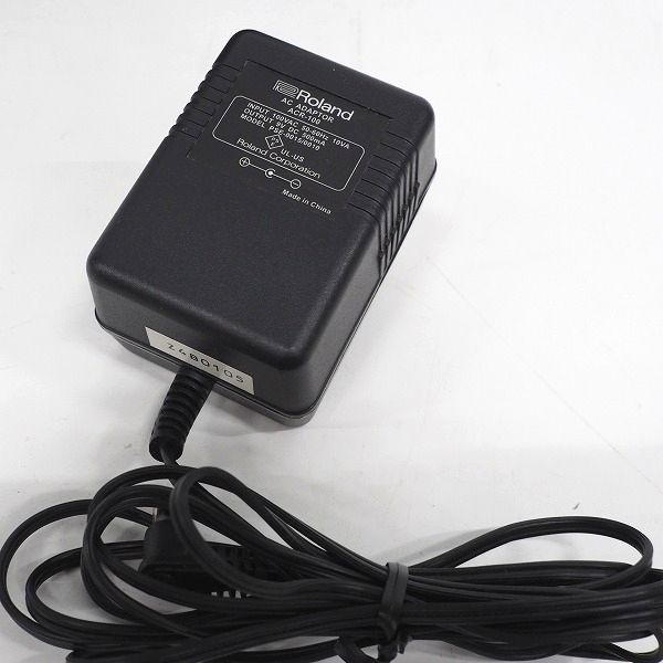 実際に弊社で買取させて頂いたRoland/ローランド MICRO CUBE マイクロキューブ ギターコンボアンプ ACアダプター付【動作確認済】の画像 7枚目