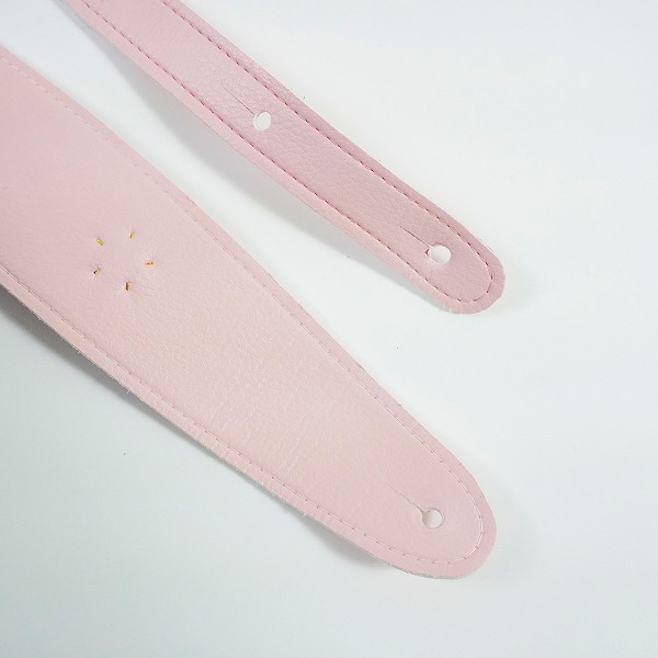 実際に弊社で買取させて頂いたFender/フェンダー レザー調 ギターストラップ ベースストラップ ライトピンクの画像 3枚目