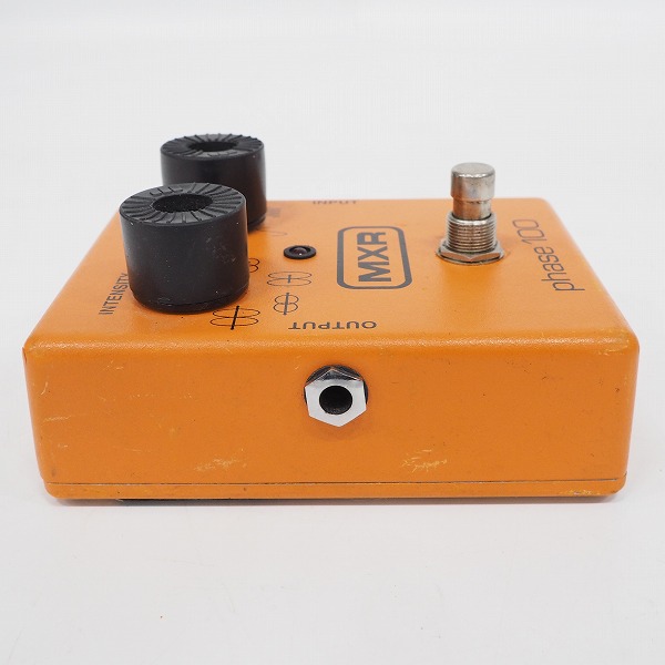 実際に弊社で買取させて頂いたMXR/エムエックスアール M-107 phase 100 フェザー エフェクター【動作確認済み】の画像 4枚目