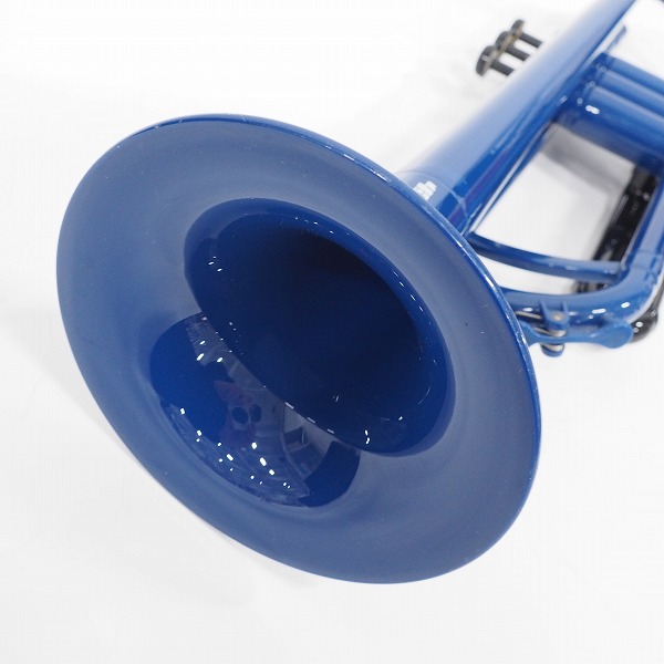 実際に弊社で買取させて頂いたPLAYTECH/プレイテック PTTR-050BL プラスチックトランペット ブルー  セミハードケース付の画像 2枚目