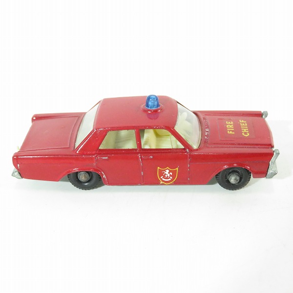 実際に弊社で買取させて頂いたMATCHBOX/マルチボックス No.59 FIRE CHIEF CAR/ファイアーチーフカー/消防指揮車 ミニカーの画像 4枚目