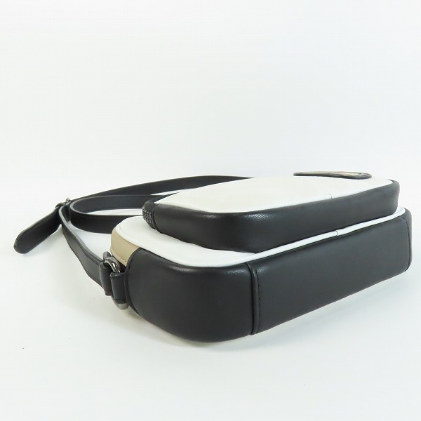 実際に弊社で買取させて頂いたCOACH/コーチ ミニ エッジ ダブルポーチ クロスボディー C4295の画像 2枚目