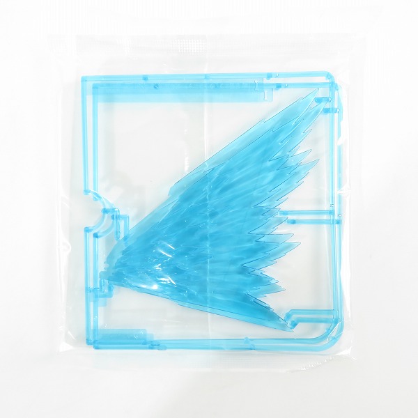 実際に弊社で買取させて頂いた【未組立】BANDAI/バンダイ MG 1/100 V2ガンダム Ver.Ka用 拡張エフェクトユニット“光の翼”/プレバン/ガンプラの画像 2枚目