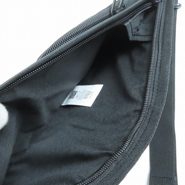 実際に弊社で買取させて頂いたPUMA x FINAL FANTASY XIV/プーマ×ファイナルファンタジー クロスボディバッグ 079642-01の画像 4枚目