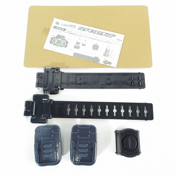 実際に弊社で買取させて頂いたBANDAI/バンダイ 仮面ライダーリバイス 変身ベルト DXデモンズドライバーの画像 7枚目