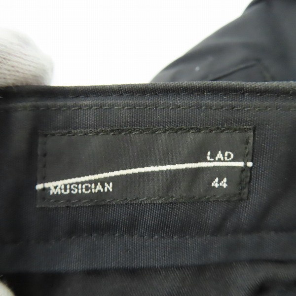 実際に弊社で買取させて頂いたLAD MUSICIAN/ラッドミュージシャン タック ショートパンツ/ショーツ 2110-580/44の画像 4枚目