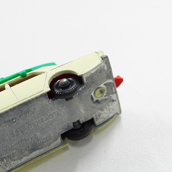 実際に弊社で買取させて頂いたMATCHBOX/マッチボックス No.45 FORD CORSAIR & BOAT/フォード コルセア & ボート ミニカーの画像 7枚目