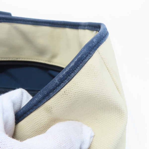 実際に弊社で買取させて頂いたCOACH/コーチ ヘリテージ シグネチャー キャンバス ウィークエンド トートバッグ F70832の画像 5枚目