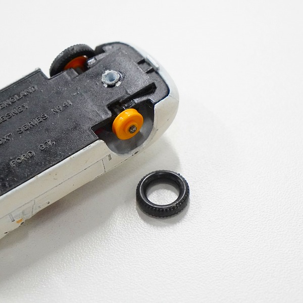 実際に弊社で買取させて頂いたMATCHBOX/マッチボックス No.41 FORD G.T./フォードGT ミニカーの画像 6枚目