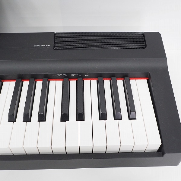 実際に弊社で買取させて頂いた★YAMAHA/ヤマハ P-125B 88鍵盤 電子ピアノ ブラック 2020年製 ペダル/ACアダプター付き【動作確認済】の画像 3枚目