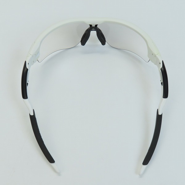 実際に弊社で買取させて頂いたOAKLEY/オークリー RADAR LOCK EDGE/レーダロックエッジ サングラス OO9181-37 131の画像 3枚目