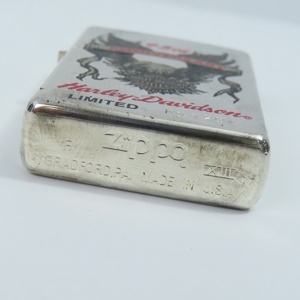 実際に弊社で買取させて頂いたZIPPO/ジッポー ハーレーダビッドソン 95th ANNIVERSARY LIMITED 台座付き 1997年製の画像 4枚目
