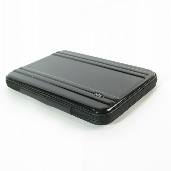 実際に弊社で買取させて頂いたZERO HALLIBURTON/ゼロハリバートン 13インチ用 モバイルPCケース タブレット ポリカーボネート 81122の画像 2枚目