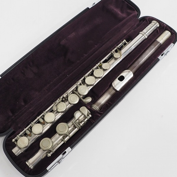 実際に弊社で買取させて頂いた【使用感有り】Muramatsu/ムラマツ 型番不明 フルート ハードケース付き