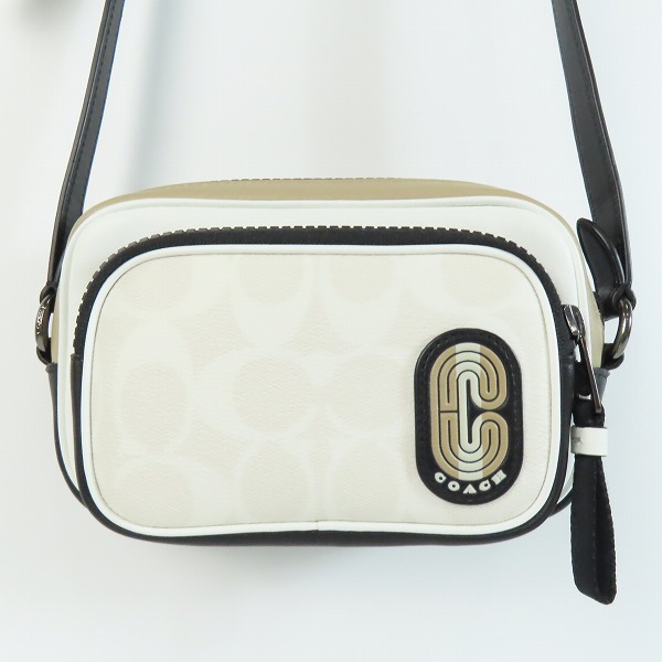 実際に弊社で買取させて頂いたCOACH/コーチ ミニ エッジ ダブルポーチ クロスボディー C4295