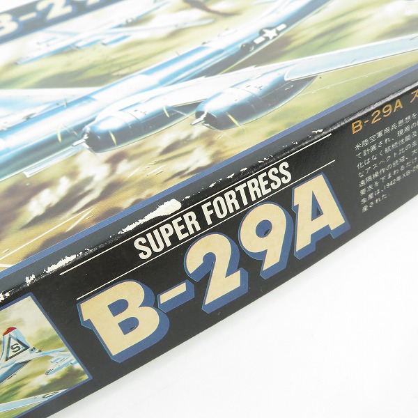 実際に弊社で買取させて頂いた【未組立】Crown/クラウン 1/144スケール B-29A アメリカ陸軍爆撃機 スーパーフォートレス プラモデルの画像 8枚目