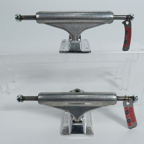 実際に弊社で買取させて頂いた(2)【未使用】INDEPENDENT/インディペンデント 129 Stage 11 Forged Hollow Silver Standard Trucks スケートボード トラック の画像 2枚目
