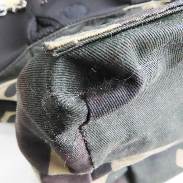 実際に弊社で買取させて頂いたHYDROGEN/ハイドロゲン ロゴチャーム付 ハンドバッグ ブラック の画像 6枚目