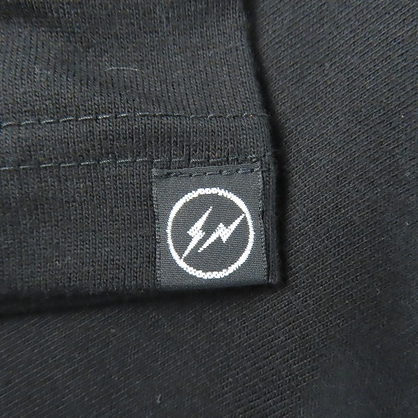 実際に弊社で買取させて頂いたretaW×FRAGMENT design/リトゥ×フラグメントデザイン フロントロゴプリント 半袖Tシャツ ブラック Mの画像 4枚目