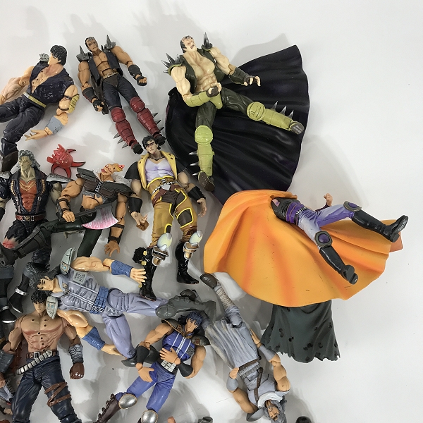 実際に弊社で買取させて頂いた【おまとめ】北斗の拳 ケンシロウ/ユダ/ラオウ/トキ 等 フィギュアの画像 2枚目