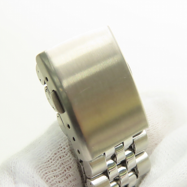 実際に弊社で買取させて頂いたワンピース PREMIUM COLLECTION  ロロノア・ゾロ 剣豪の記憶 オフィシャルライセンスウォッチ V501-HBC0  限定9999本 1407/9999の画像 5枚目