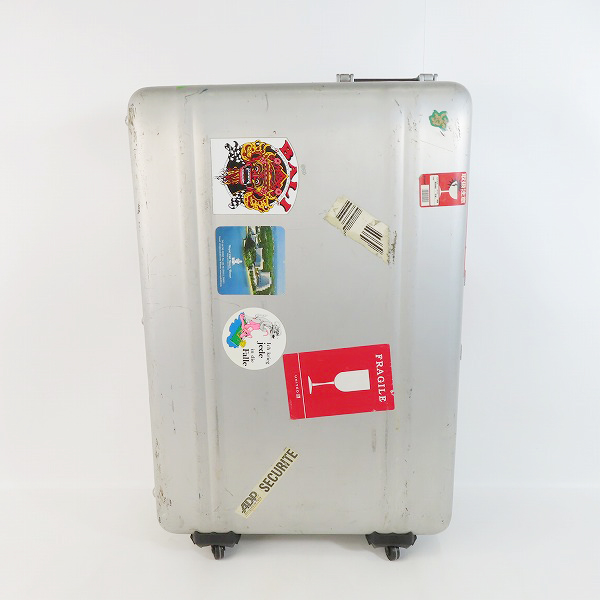 実際に弊社で買取させて頂いたZERO HALLIBURTON/ゼロハリバートン キャリーケース シルバー