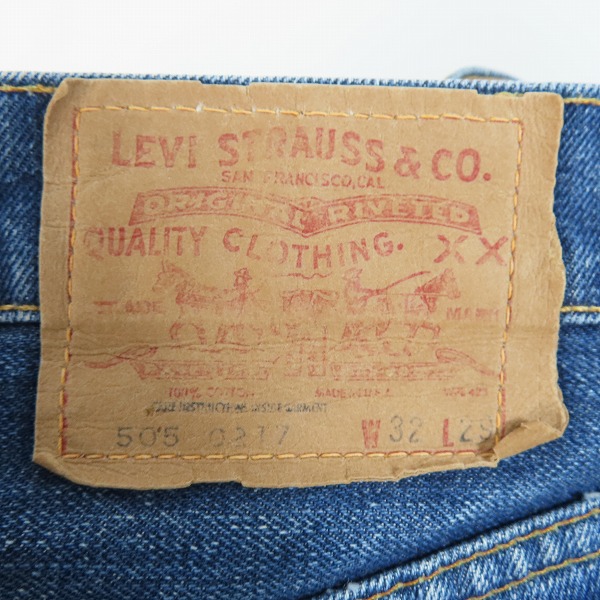 実際に弊社で買取させて頂いたLEVIS/リーバイス 505 刻印5 42TALONジッパーフライ ビッグE バックポケットシングル ヴィンテージデニムパンツ 505-0217/W32の画像 3枚目