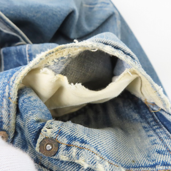 実際に弊社で買取させて頂いた【難有り品】Levis/リーバイス 501 ヴィンテージ 66後期 刻印6 スモールe ボタンフライ デニムパンツの画像 8枚目