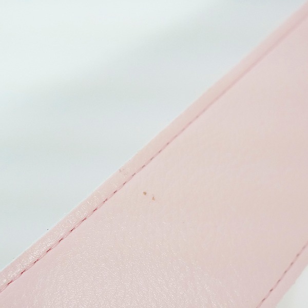 実際に弊社で買取させて頂いたFender/フェンダー レザー調 ギターストラップ ベースストラップ ライトピンクの画像 5枚目