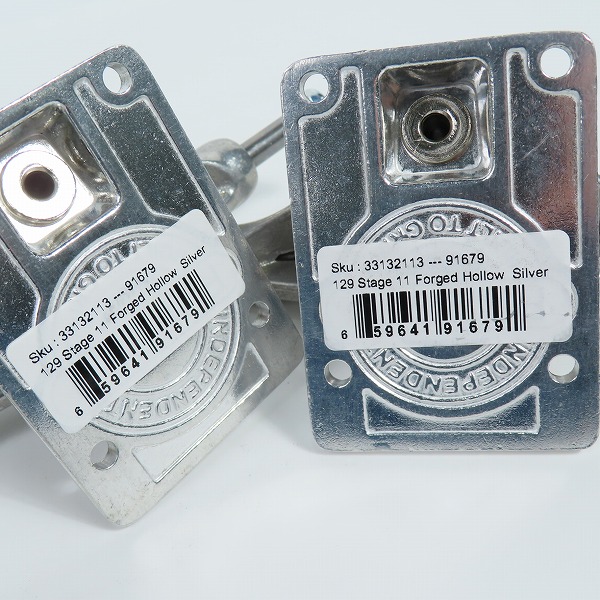 実際に弊社で買取させて頂いた(2)【未使用】INDEPENDENT/インディペンデント 129 Stage 11 Forged Hollow Silver Standard Trucks スケートボード トラック の画像 4枚目