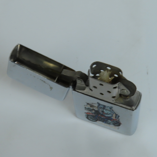 実際に弊社で買取させて頂いた ZIPPO/ジッポー HARLEY DAVIDSON/ハーレーダビッドソン SURVIVORS 1993年製の画像 4枚目