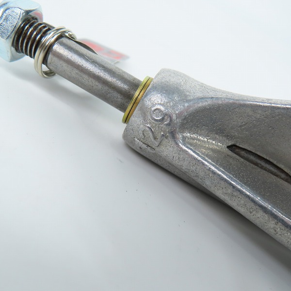 実際に弊社で買取させて頂いた(2)【未使用】INDEPENDENT/インディペンデント 129 Stage 11 Forged Hollow Silver Standard Trucks スケートボード トラック の画像 5枚目