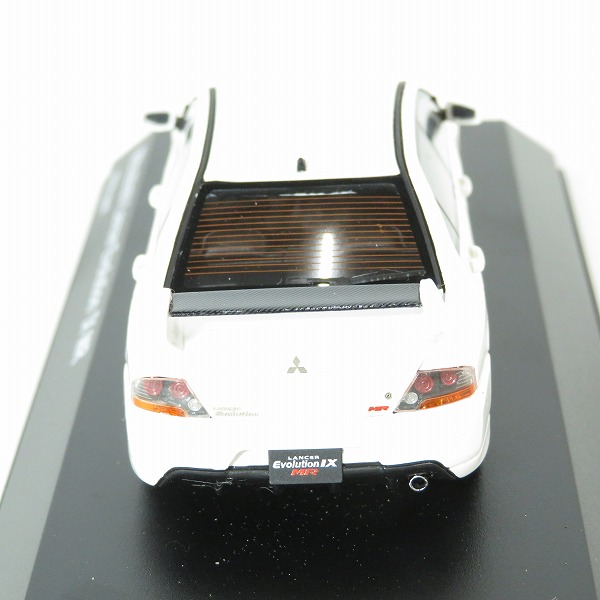 実際に弊社で買取させて頂いた京商 1/43 三菱 ランサー エボリューション IX MR ホワイトパール/ミニカーの画像 4枚目
