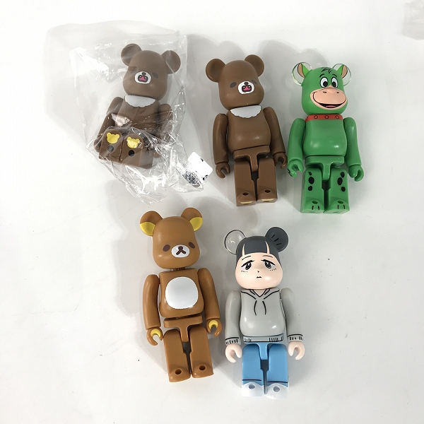 実際に弊社で買取させて頂いた【おまとめ/未開封含む】BE@RBRICK/ベアブリック  BASIC/JELLY BEAN /リラックマ/ANIMAL/THE FLINTSTONES 等 100%の画像 2枚目