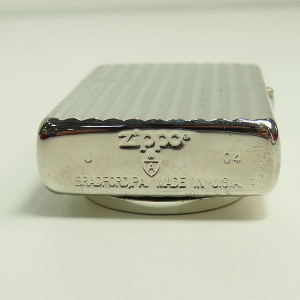 実際に弊社で買取させて頂いたZIPPO/ジッポー ARMOUR CASE/アーマー ケース 1ドルコイン貼り 2004年製の画像 3枚目