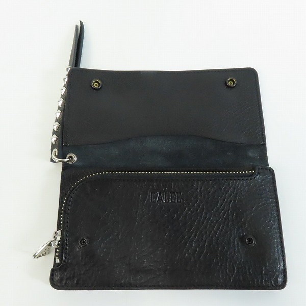 実際に弊社で買取させて頂いたCALEE/キャリー レザーストラップ付き 2つ折り財布の画像 3枚目