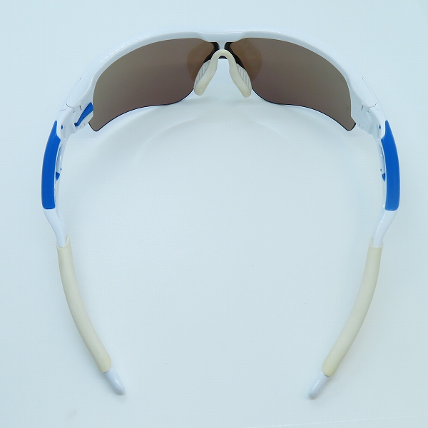 実際に弊社で買取させて頂いたOAKLEY/オークリー RADARLOCKPATH/レーダーロックパス サングラス OO9206-4738の画像 3枚目