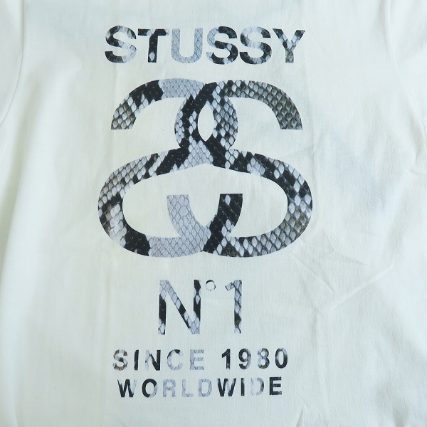 実際に弊社で買取させて頂いた【未使用】STUSSY/ステューシー パイソン柄 プリントTシャツ 半袖カットソー ホワイト Mの画像 4枚目