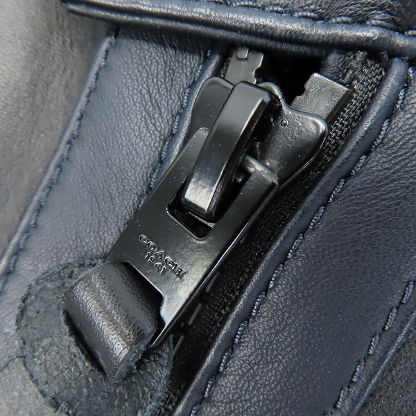 実際に弊社で買取させて頂いたCOACH/コーチ レーサージャケット レザー ブルゾン 93839/50の画像 6枚目