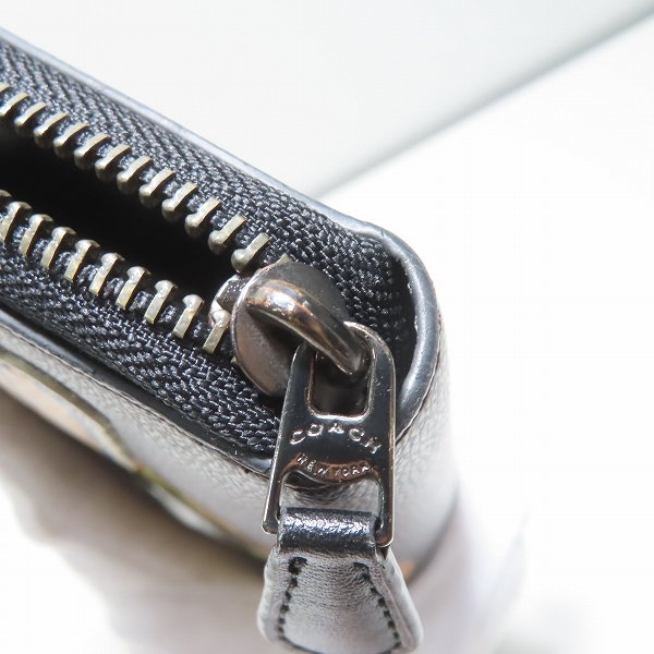 実際に弊社で買取させて頂いたCOACH×Disney/コーチ×ディズニー 長財布 シグネチャー柄 ワッペン刺繍 F31350の画像 8枚目