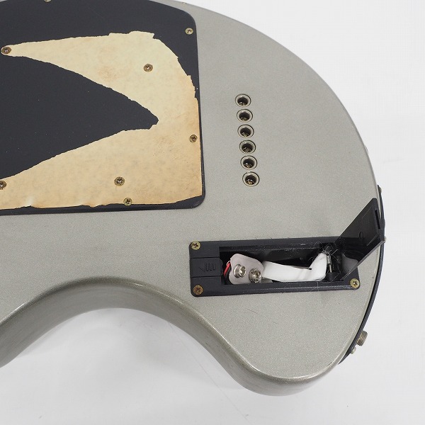 実際に弊社で買取させて頂いた★【使用感有り】FERNANDES/フェルナンデス DIGI-ZO ぞーさん アンプ/エフェクト内蔵 エレキギター の画像 8枚目