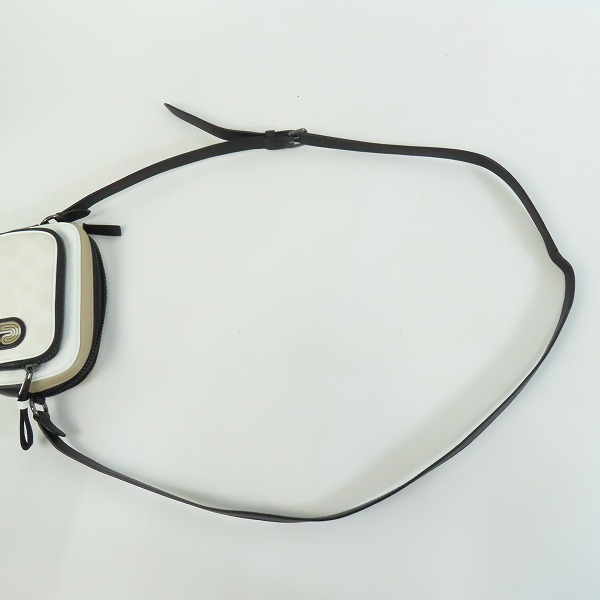 実際に弊社で買取させて頂いたCOACH/コーチ ミニ エッジ ダブルポーチ クロスボディー C4295の画像 6枚目