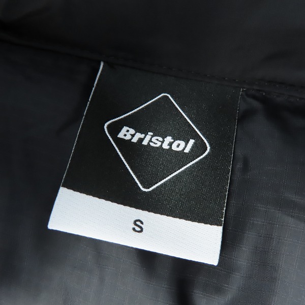 実際に弊社で買取させて頂いたF.C.Real Bristol/エフシーレアルブリストル 23AW STAND COLLAR DOWN JACKET/スタンドカラー ダウンジャケット FCRB-232030/Sの画像 2枚目