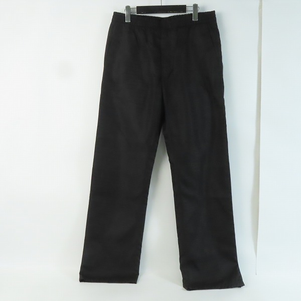 実際に弊社で買取させて頂いたPRADA/プラダ RE-NYLON 三角プレート 総柄ロングパンツ SPH225 S222/L