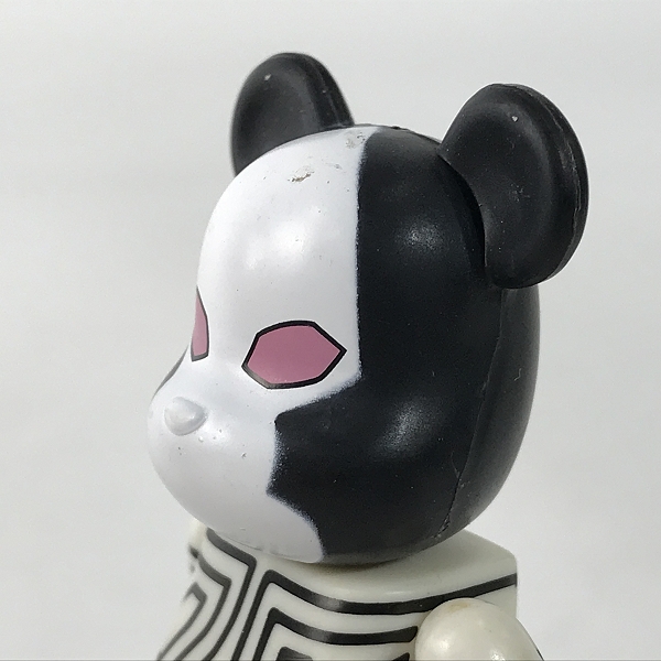 実際に弊社で買取させて頂いたメディコムトイ BE@RBRICK/ベアブリック 100％ MEETS ウルトラマン ULTR＠ PART1/ワンダーフェスティバル2003夏 開催記念 の画像 3枚目